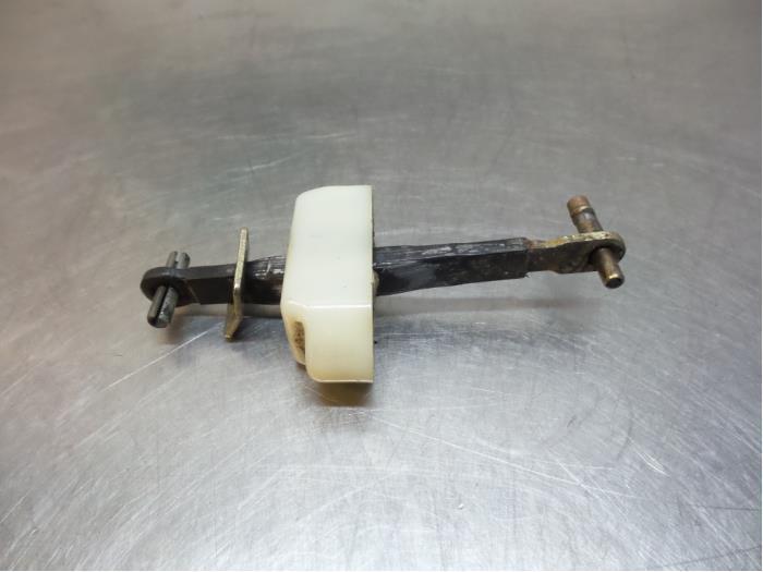 Deurvanger 4Deurs links-voor van een Suzuki Alto (Alto 02-), Auto-onderdelen, Carrosserie, Suzuki, Gebruikt, Ophalen of Verzenden