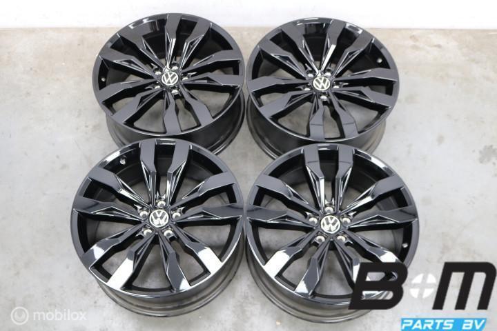 ORIGINEEL! 20 inch Suzuka velgen VW Tiguan 5NN601025Q, Auto-onderdelen, Banden en Velgen, Velg(en), Gebruikt
