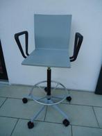 2 STOELEN VITRA 04 TOONBANK M. VAN SEVEREN, Huis en Inrichting, Bureaustoelen, Ophalen, Zo goed als nieuw, Grijs, Bureaustoel