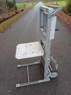 Stapelhef kar, Ophalen