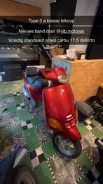 Piaggio zip type 3 rst a klasse, Fietsen en Brommers, Ophalen, Zo goed als nieuw