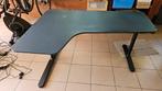 Bureau in de hoogte verstelbaar. 160cm breed. 110-60cm diep, Huis en Inrichting, Bureaus, Ophalen, Gebruikt, Bureau