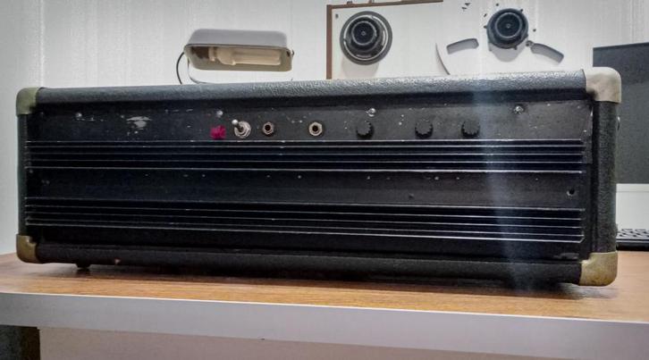 Dynacord Solid-State Power amp 150W in unieke flightcase, Audio, Tv en Foto, Versterkers en Ontvangers, Gebruikt, Stereo, 120 watt of meer