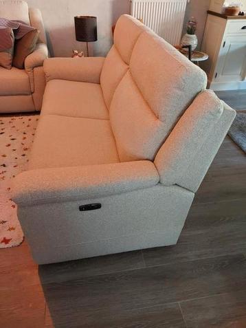 salon 3x2 zit stof, 6 weken oud ,2x relax hoofd/zit ,nieuw!  beschikbaar voor biedingen