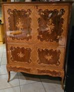 Antieke kast Louis XV, Ophalen