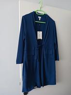 Nieuwe blauwe jasje merk Mayerline te koop.M 38, Kleding | Dames, Jasjes, Kostuums en Pakken, Ophalen, Zo goed als nieuw, Blauw