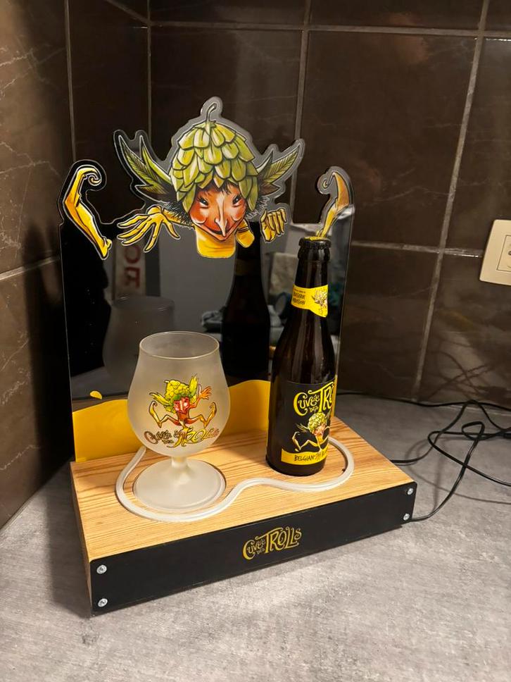 Lot D’articles de brasserie, verre à bière , plaque émaillé, Huis en Inrichting, Woonaccessoires | Etagères, Zo goed als nieuw