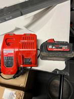 Milwaukee batterij + oplader, Auto-onderdelen, Accu's en Toebehoren, Ophalen, Gebruikt
