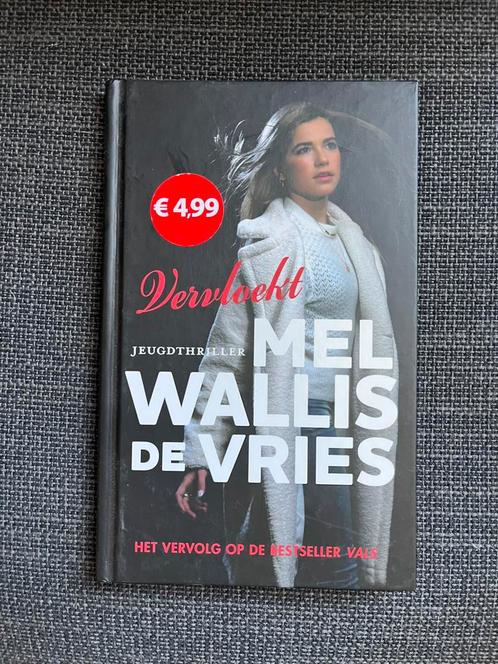 Mel Wallis de Vries - Vervloekt, Boeken, Kinderboeken | Jeugd | 13 jaar en ouder, Zo goed als nieuw, Ophalen