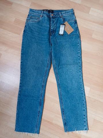 Nieuwe jeans Only beschikbaar voor biedingen