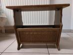 Houten krantenhouder, Ophalen, Gebruikt