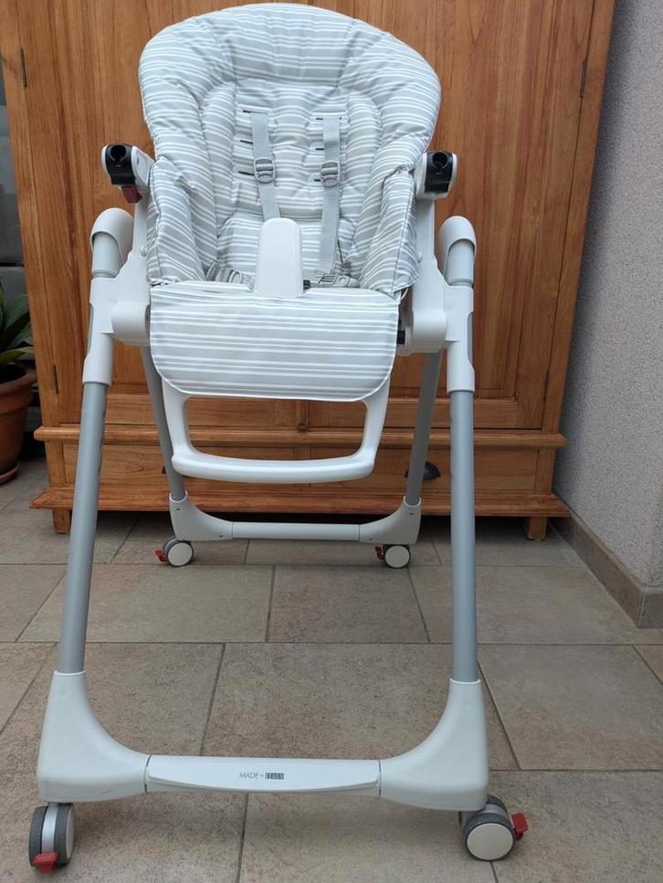 Peg-pe'rego - prima Pappa follow me, Kinderen en Baby's, Kinderstoelen, Zo goed als nieuw, Overige typen, Afneembaar eetblad, Gordel(s)