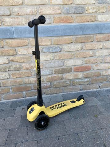 Scoot and ride highwaykick 3 step beschikbaar voor biedingen