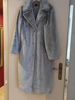 Lange grijze winterjas maat 40, Ophalen