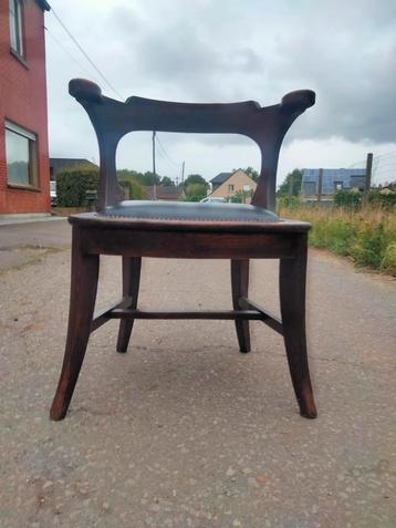 Bijzondere Art Deco fauteuil stoel brocante  beschikbaar voor biedingen