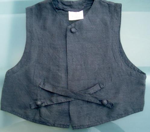 Vestje van Piponini maat 122, Kinderen en Baby's, Kinderkleding | Maat 122, Zo goed als nieuw, Jongen, Trui of Vest, Ophalen of Verzenden