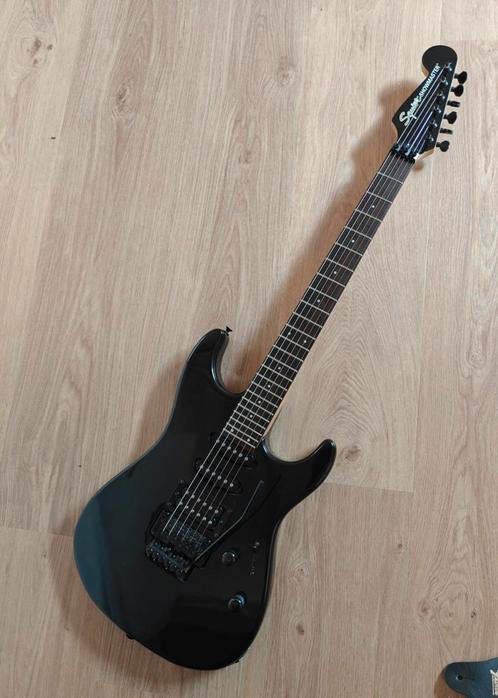 Squier Showmaster met gigbag en riem, Muziek en Instrumenten, Snaarinstrumenten | Gitaren | Elektrisch, Zo goed als nieuw, Solid body