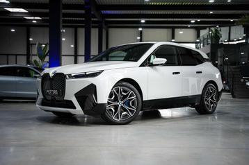 BMW iX 76.6 kWh xDrive40 - ACC - H&K - 360 camera - beschikbaar voor biedingen