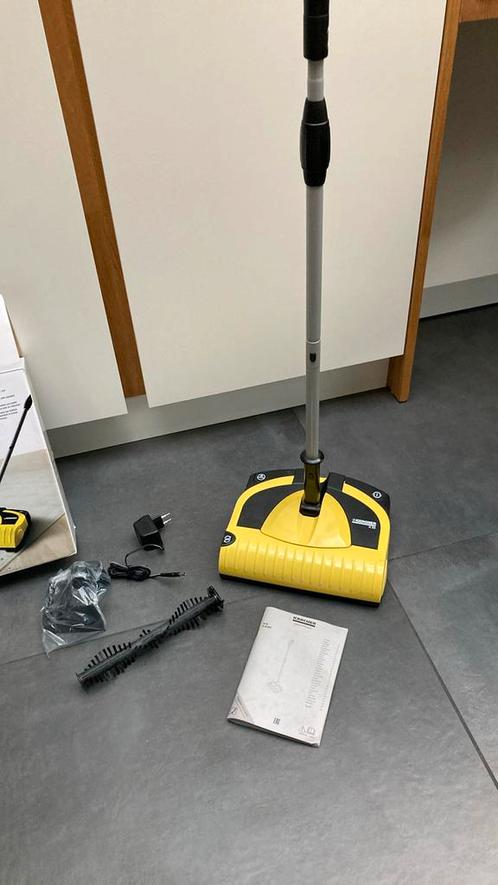 Nr 288: Karcher draadloze elektrische bezem K55 plus, Huis en Inrichting, Schoonmaakartikelen, Overige typen, Ophalen of Verzenden