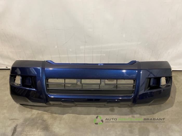 Voorbumper van een Toyota Landcruiser (8R4), Auto-onderdelen, Carrosserie, Bumper, Toyota, Gebruikt, 3 maanden garantie, Ophalen of Verzenden