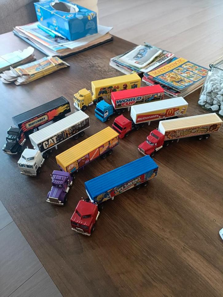 Matchbox Convoy - set van 8 vrachtwagens, Hobby en Vrije tijd, Modelauto's | 1:87, Zo goed als nieuw, Matchbox, Ophalen of Verzenden