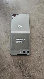 Samsung Galaxy Z Flip 5 512 Go gris/noir + chargeur + coque, Télécoms, Téléphonie mobile | Samsung, Comme neuf, Android OS, Noir