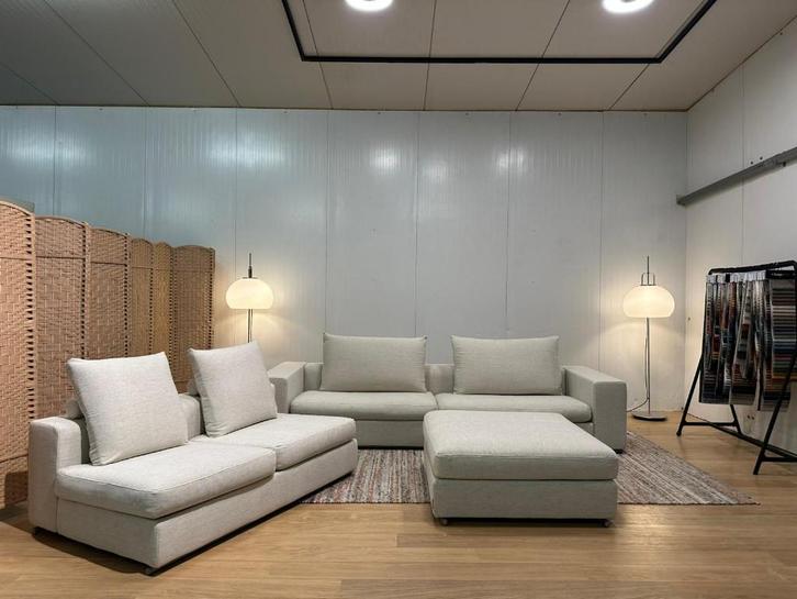Flexform Groundpiece canapé d’angle + pouf – PN: 30.000 €, Maison & Meubles, Canapés | Salons, Neuf, Banc d'angle, Quatre personnes ou plus