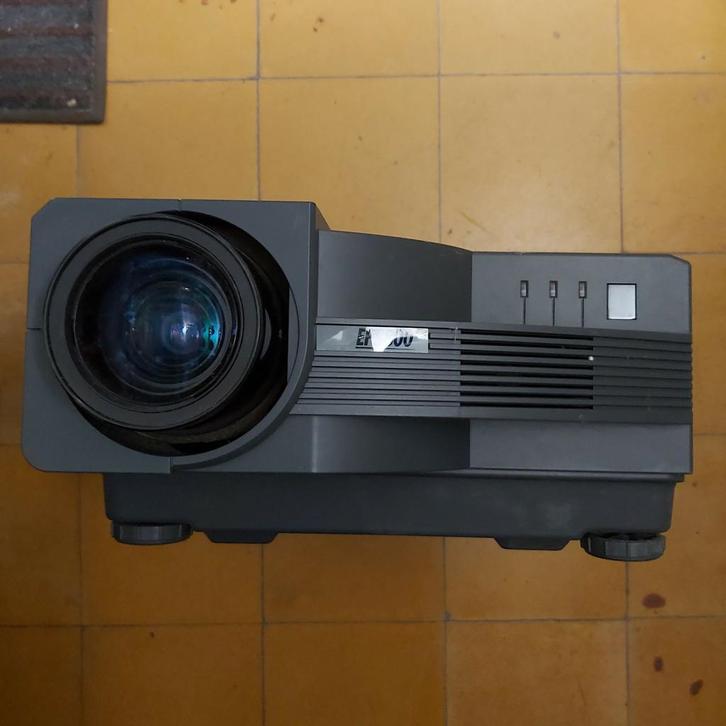 EPS800 projector beamer homecinema electrohome, Audio, Tv en Foto, Beamers, Gebruikt, Ophalen of Verzenden