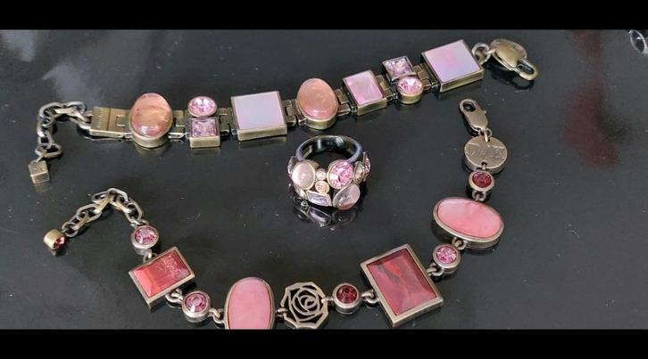 dyrberg Kern armbanden roos, Handtassen en Accessoires, Armbanden, Zo goed als nieuw, Staal, Roze, Ophalen of Verzenden