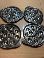 Assiettes et pinces pour escargot, Huis en Inrichting, Ophalen, Zo goed als nieuw