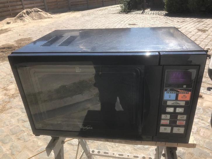 microgolfoven Whirlpool alles werkt maar zeer klein mankemen, Elektronische apparatuur, Microgolfovens, Gebruikt, Microgolfoven