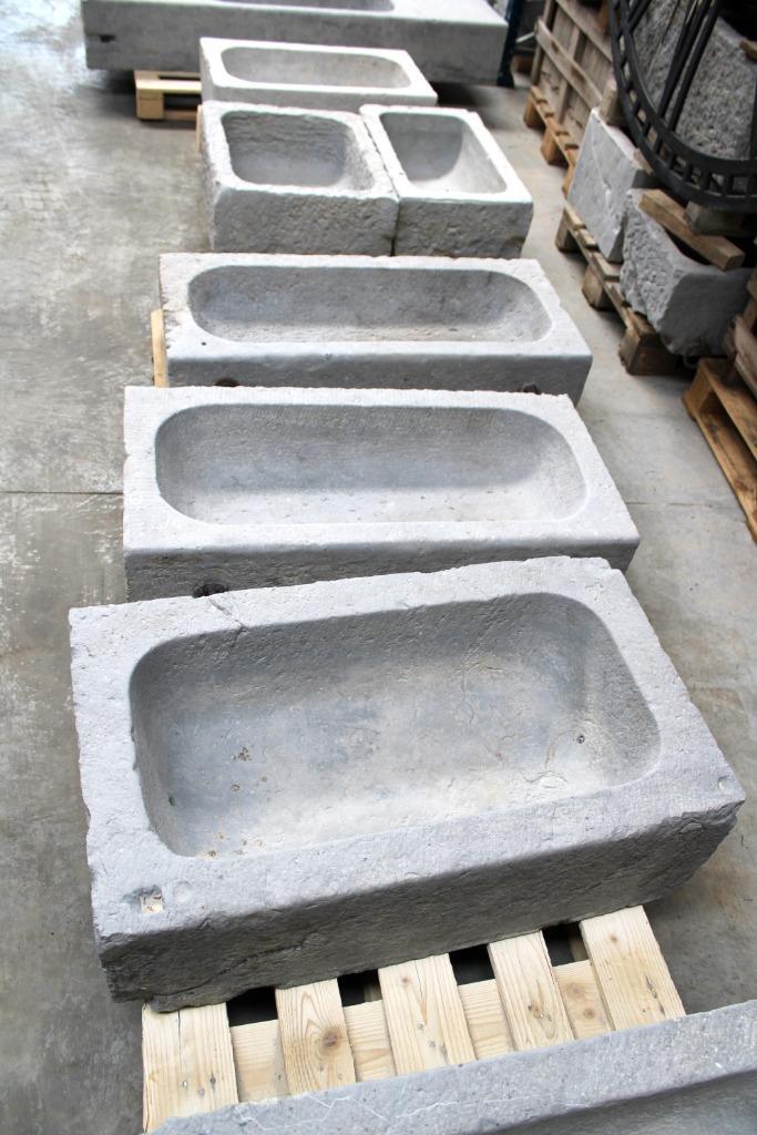 dienblad of trog in blauwe steen, plantenbak, goede keuze!!, Tuin en Terras, Bloembakken en Plantenbakken, Gebruikt, Steen, Binnen