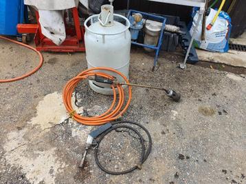grote brander en Gassoldeerbrander + beschikbaar voor biedingen