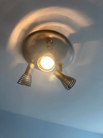 Luminaire 3 spots beschikbaar voor biedingen