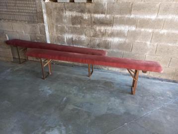 2 Banquettes de jardin beschikbaar voor biedingen
