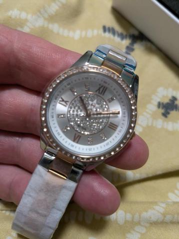 Dames uurwerk Rozegoud  beschikbaar voor biedingen