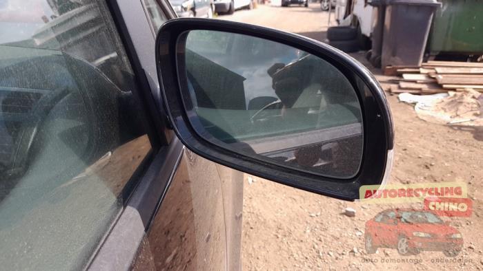 Rétroviseur extérieur droit d'un Volkswagen Touran, Autos : Pièces & Accessoires, Rétroviseurs, Volkswagen, Utilisé, 3 mois de garantie