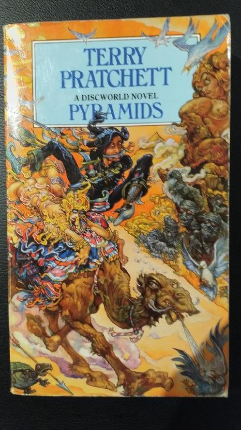 Pyramids - A Discworld Novel (Terry Pratchett), Livres, Fantastique, Utilisé, Enlèvement ou Envoi