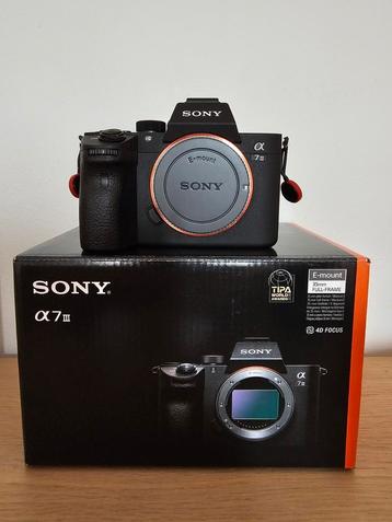 Sony A7 III (1928 clicks!) - in nieuwstaat + accessoires  beschikbaar voor biedingen