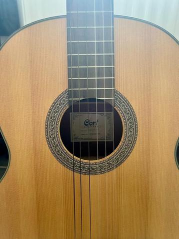 Guitare classique Cort CCP-10 + accessoires beschikbaar voor biedingen