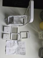 Bijna nieuwe handmatige frietsnijder met 2 messen, Ophalen of Verzenden, Zo goed als nieuw