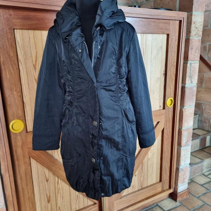 Zwarte jas, Kleding | Dames, Jassen | Winter, Zo goed als nieuw, Maat 46/48 (XL) of groter, Zwart, Ophalen of Verzenden