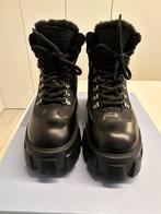 Nieuwe boots Prada Monolith, Kleding | Dames, Schoenen, Prada, Zwart, Lage of Enkellaarzen, Nieuw