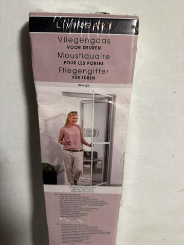 Muskietennet  beschikbaar voor biedingen