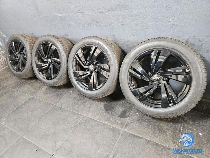 6mm! Originele VW Touareg CR7 Nevada 20 inch zwarte velgen T, Auto-onderdelen, Banden en Velgen, Banden en Velgen, Winterbanden