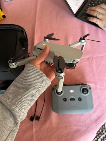 DJI Mini 2 SE drone, Hobby & Loisirs créatifs, Enlèvement ou Envoi, Comme neuf
