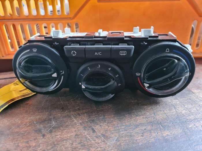 Panneau de commandes chauffage d'un Peugeot 208, Autos : Pièces & Accessoires, Tableau de bord & Interrupteurs, Peugeot, Utilisé