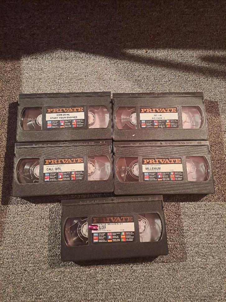 Lot 5 cassettes VHS Vintage – Private, Cd's en Dvd's, VHS | Film, Gebruikt, Overige genres, Vanaf 16 jaar, Ophalen