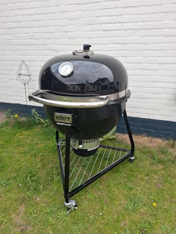 Weber Summit Kamado E6  beschikbaar voor biedingen