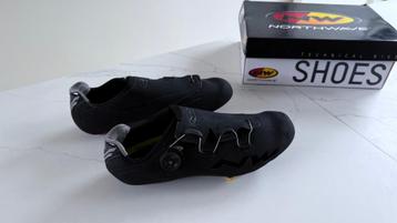 Northwave Flash Road Shoes – Maat 44 – Zo goed als nie beschikbaar voor biedingen